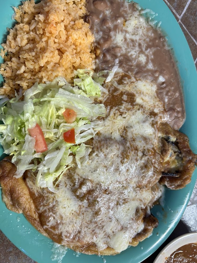 Chope's Bar and Café