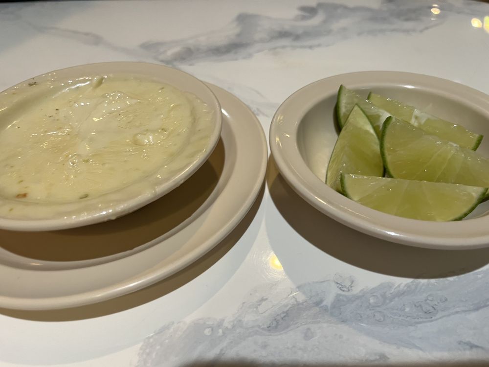 La Guadalupe Barr & Grill