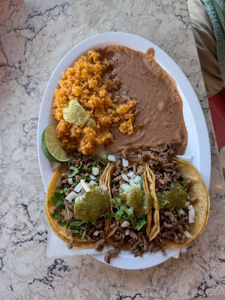 Poncho's Tacos 