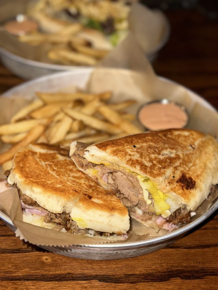 La Taguara Bar & Grill