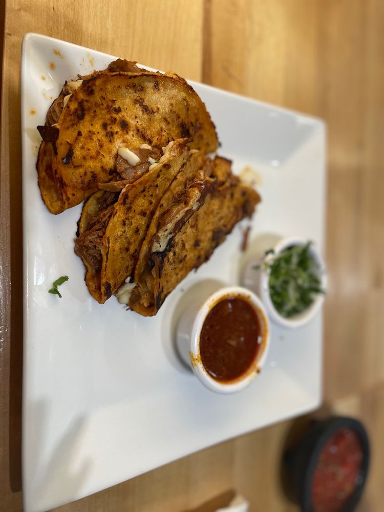 Habanero Tacos Bar & Grill