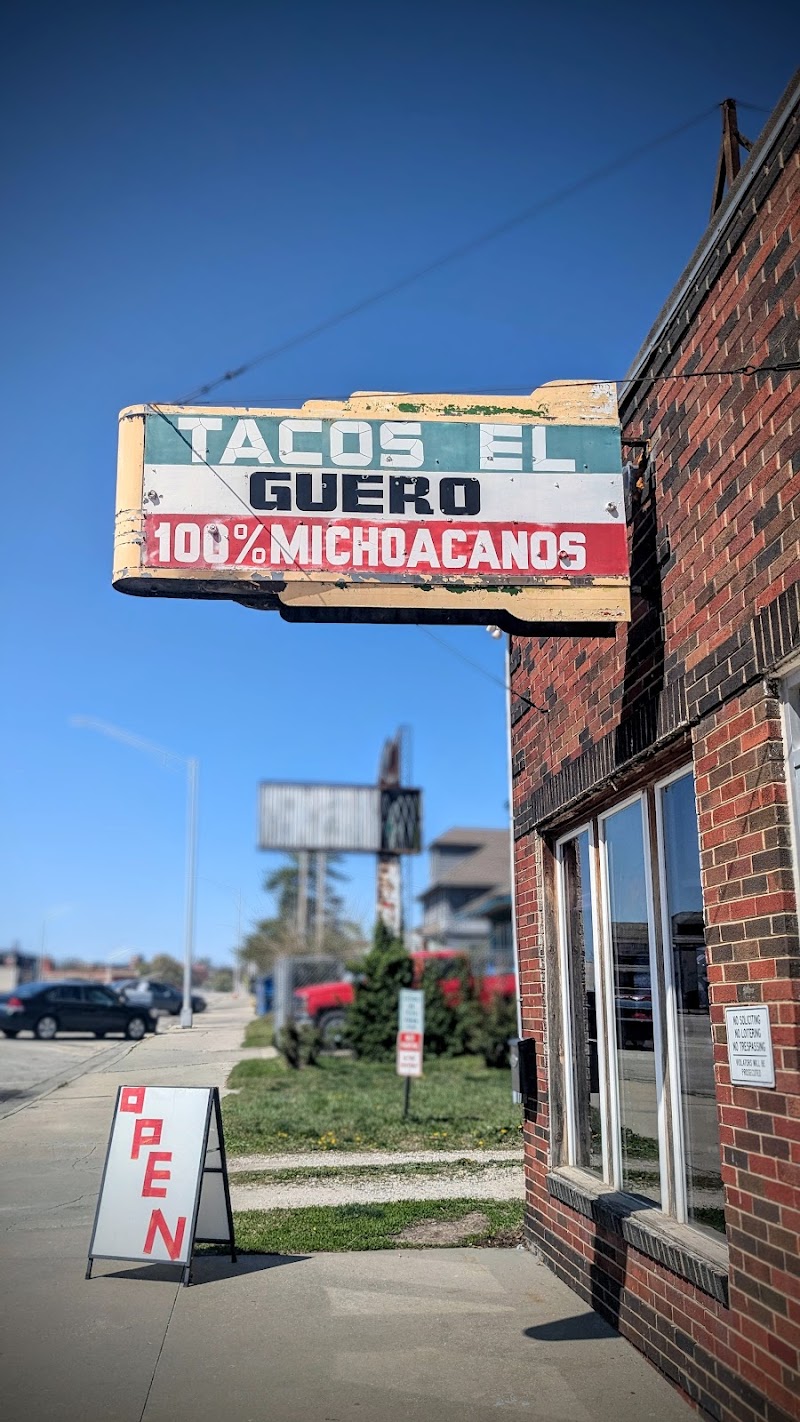 Tacos El Guero 100% Michoacanos