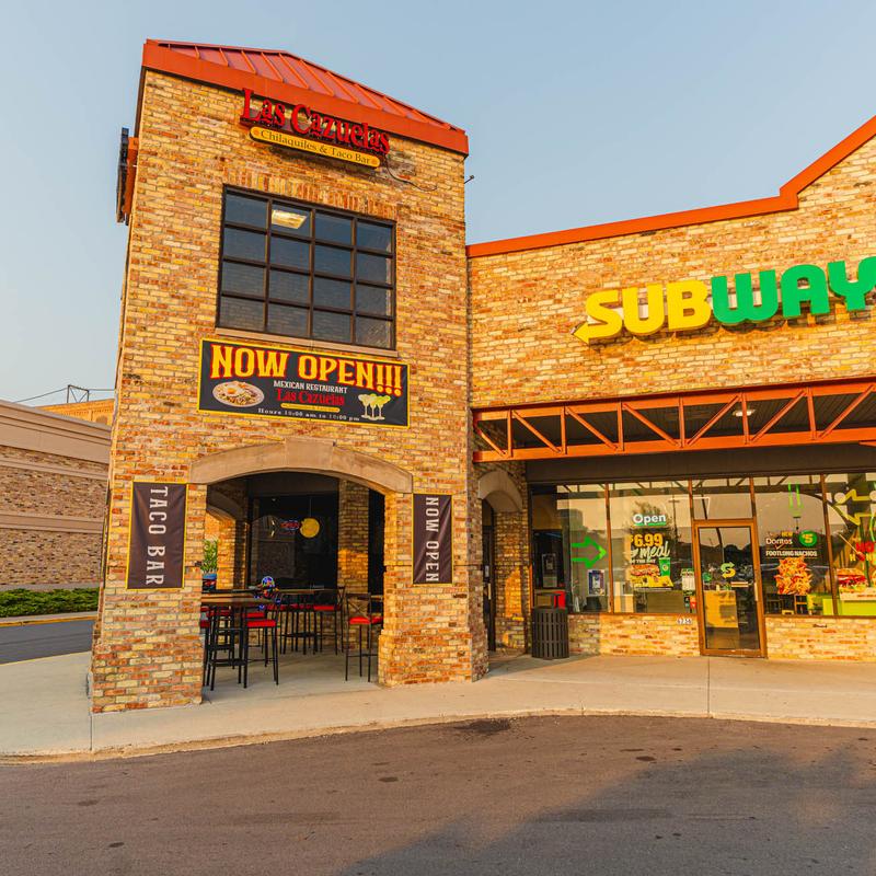 Las Cazuelas Chilaquiles & Taco Bar