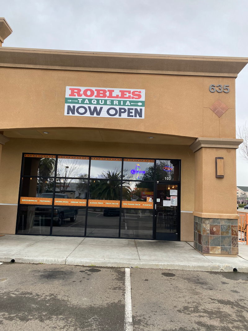 Robles Taqueria LLC