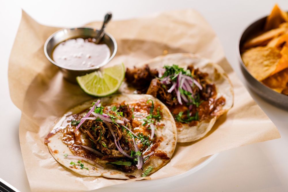 Salsita Drinks & Tacos