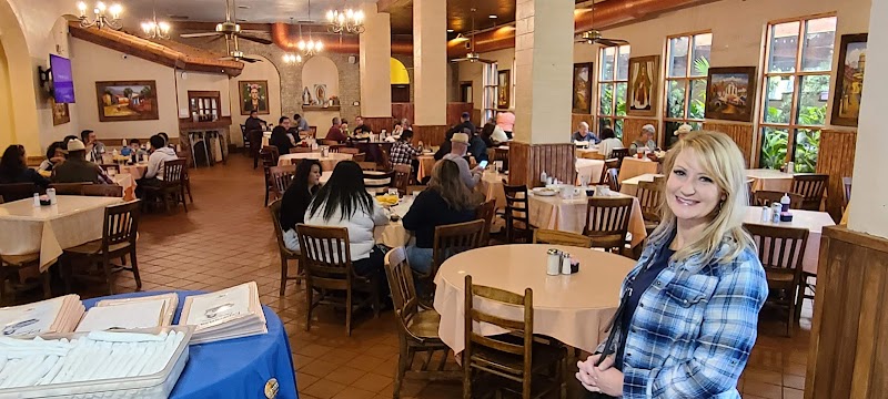 Esperanza's Restaurant & Bakery