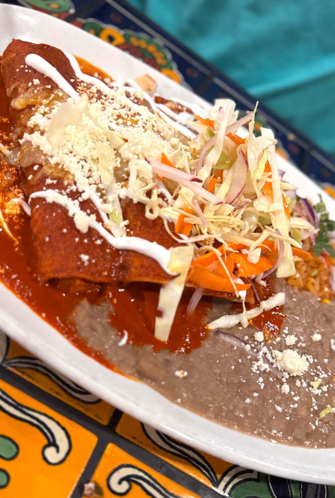 Maiz & Barro Mexican Grill - Cantina