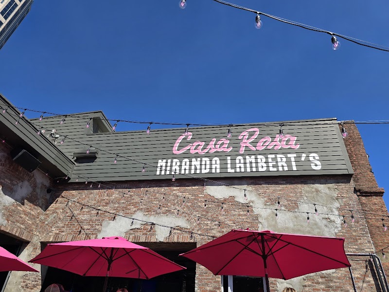 Miranda Lambert's Casa Rosa