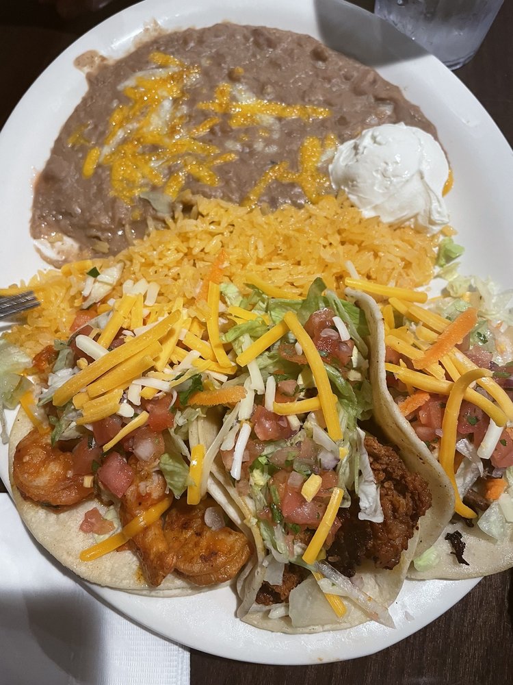 Lalos Mexican Restaurant