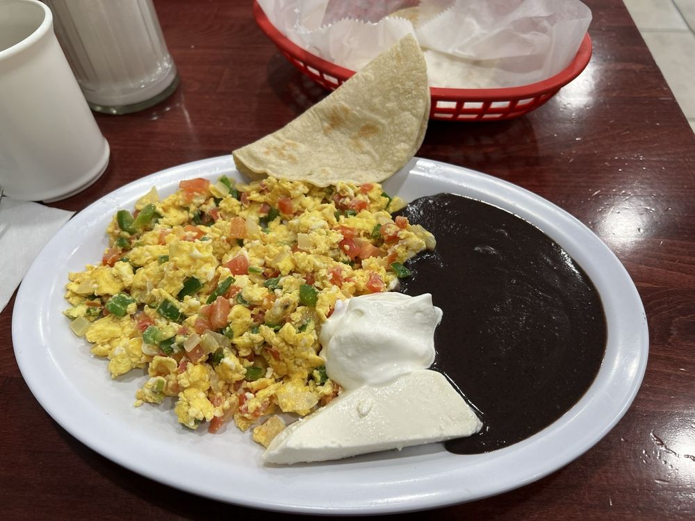 El Típico Quetzal Cafetería