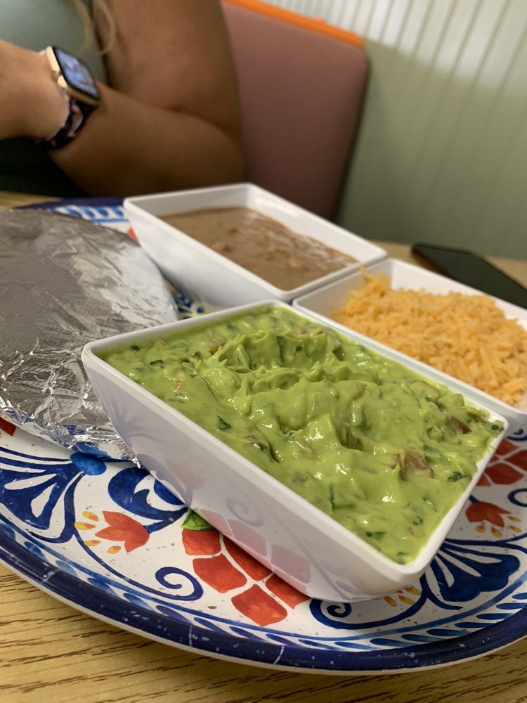 El Amigo Tacos and Mexican Restaurant