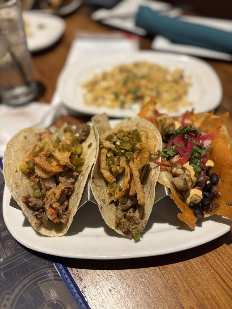 Del Pez Mexican Gastropub