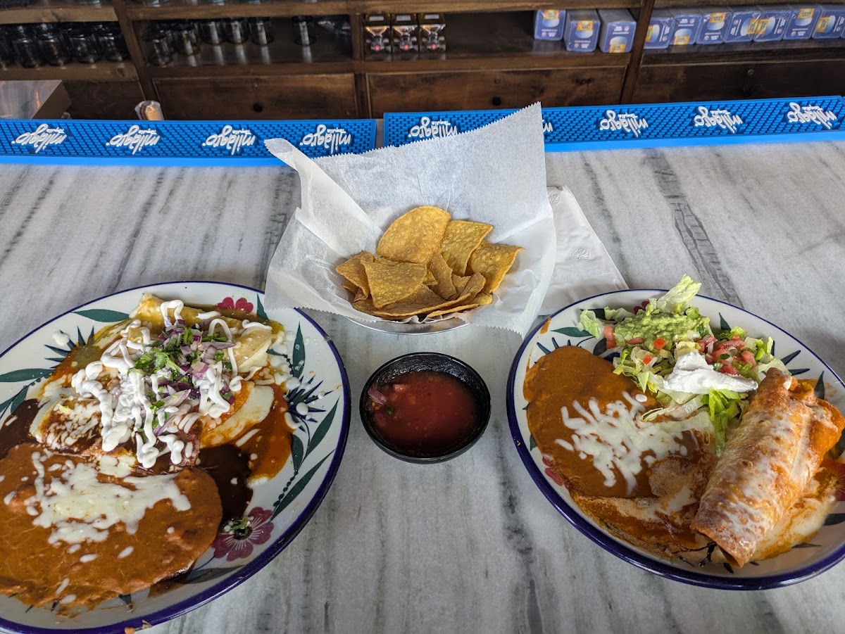 Agaves Cantina