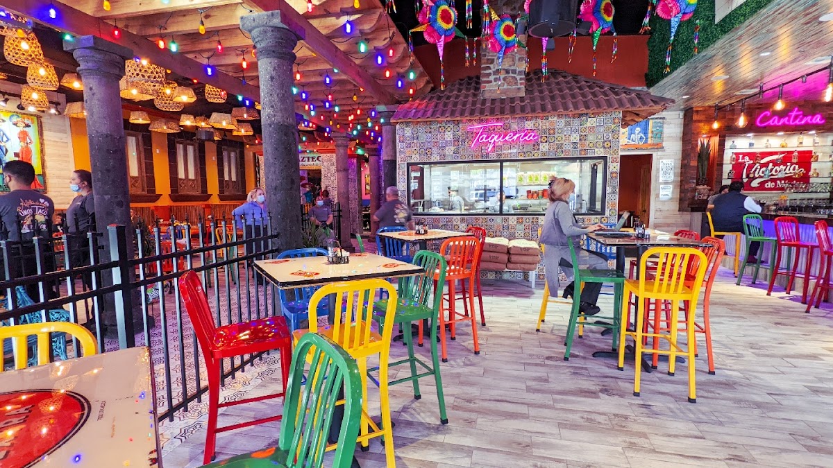 Aztecas Restaurant And Cantina — Mexican restaurant in Mobile