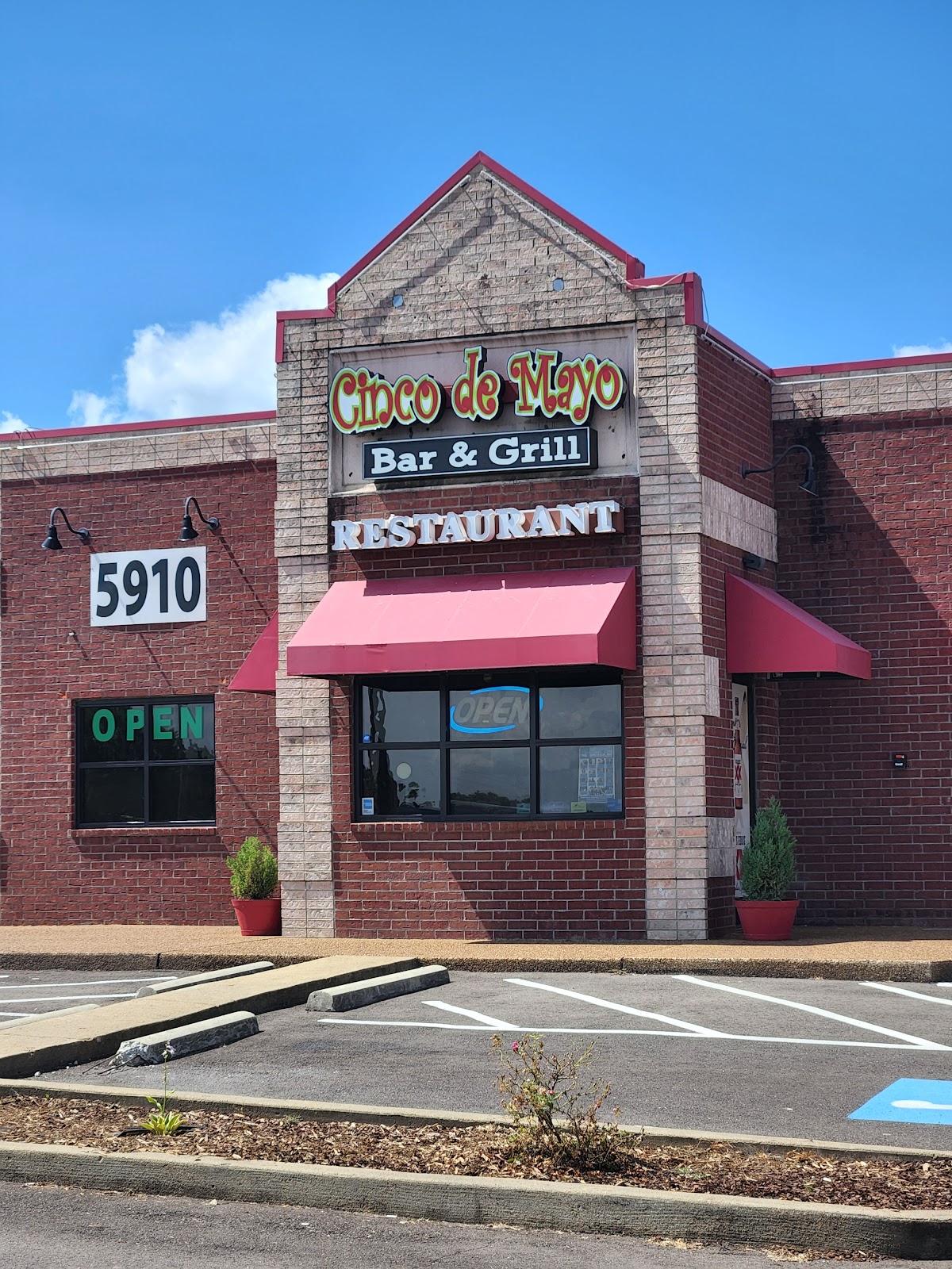 Cinco De Mayo Bar & Grill — Mexican restaurant in Olive Branch