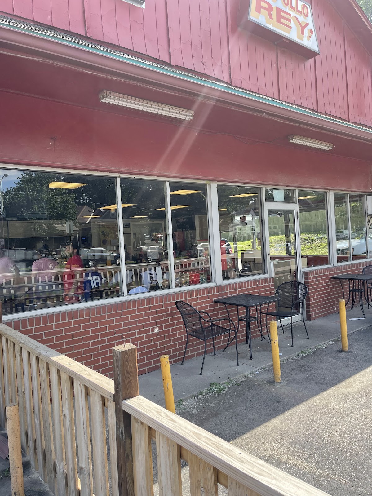 El Pollo Rey — Mexican restaurant in Kansas City