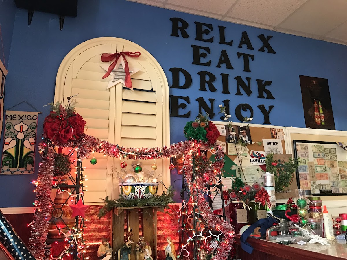 La Villa Mexican Grill — Mexican restaurant in Valrico