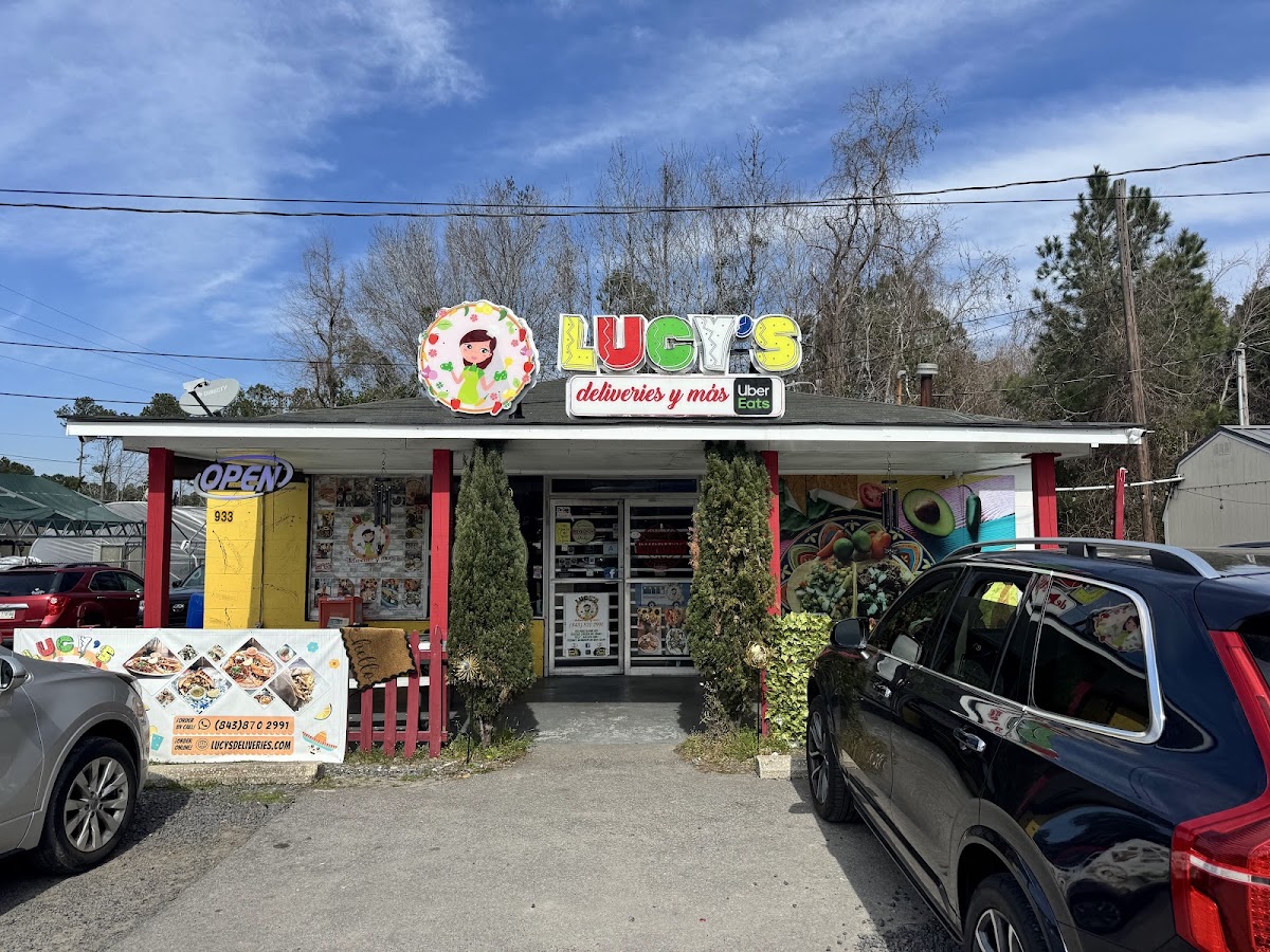 Lucy’s Deliveries Y Mas — Mexican restaurant in Goose Creek