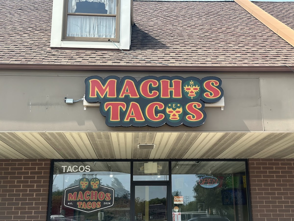 Machos Tacos — Mexican restaurant in Greenfield