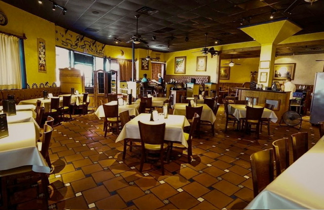Menas Tex-Mex Grill Cantina — Mexican restaurant in Carrollton