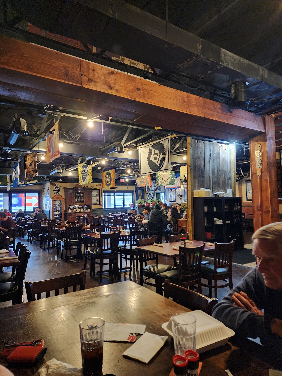 Oscar's Ale House