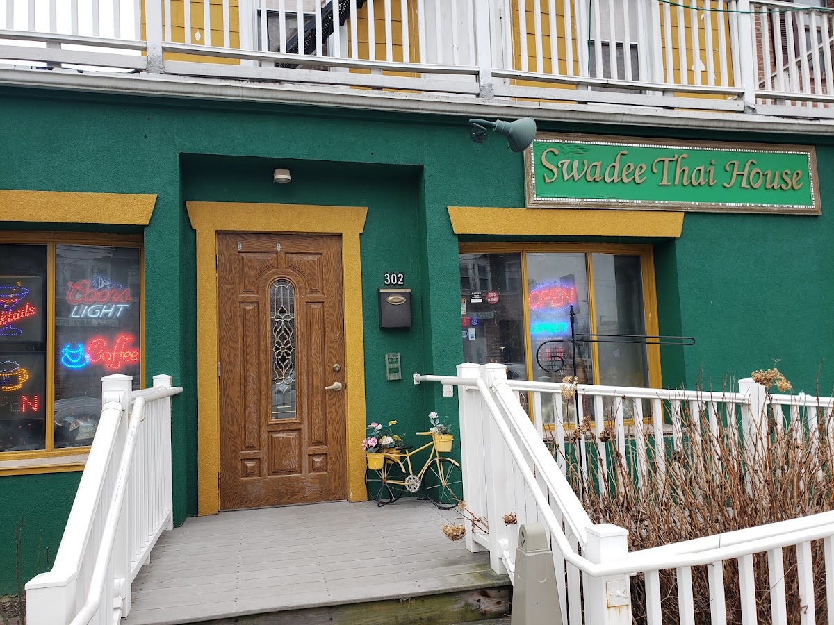 Swadee Thai House — Mexican restaurant in Emmaus