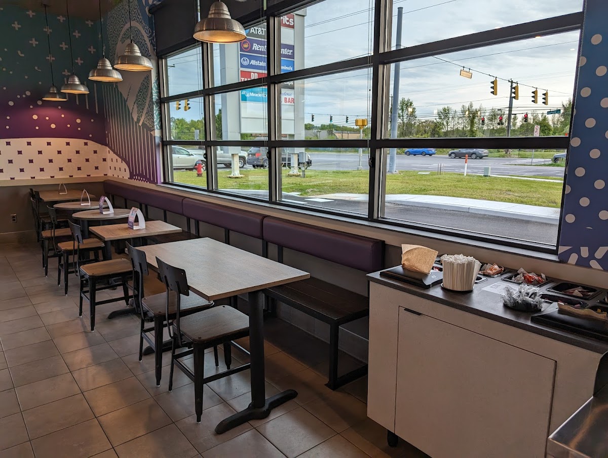 Taco Bell — Mexican restaurant in Dover